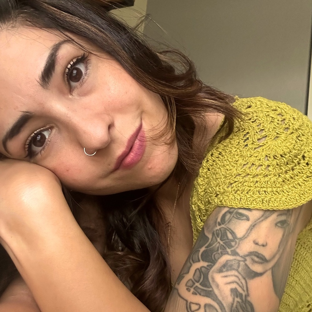 Meet your Posher, Florencia natalia